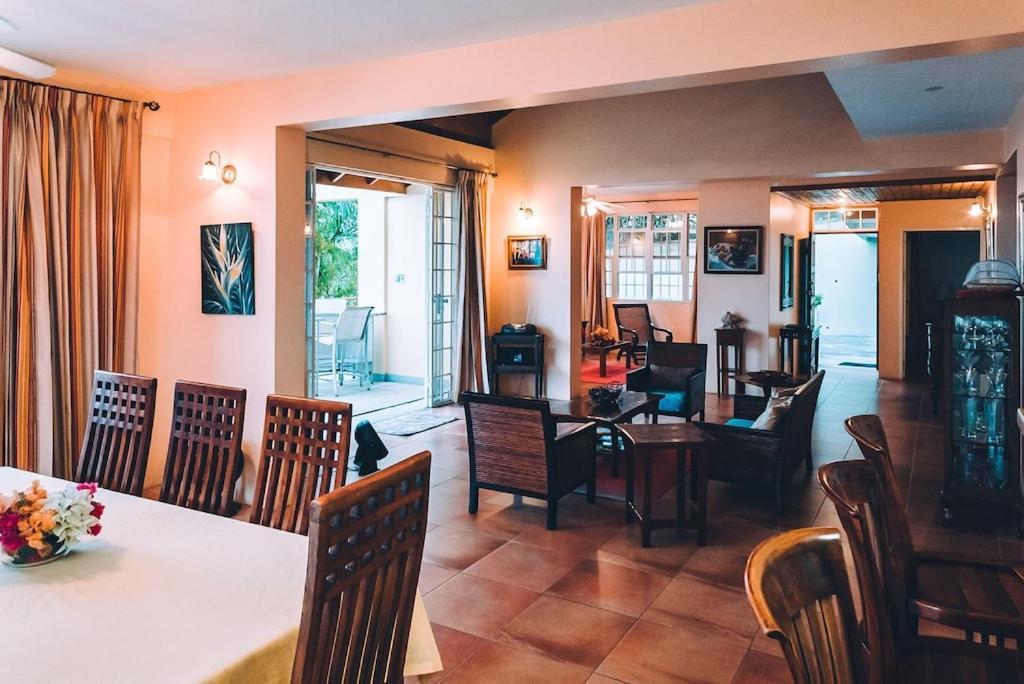 La Jolie - Luxury Ocean View Villa Black Rock Εξωτερικό φωτογραφία